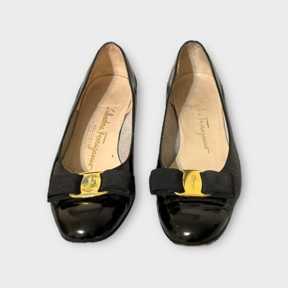 Vintage Ferragamo Vara Pumps 6B Black Patent Leather Bow EUC Classic Block Heel - Picture 1 of 8